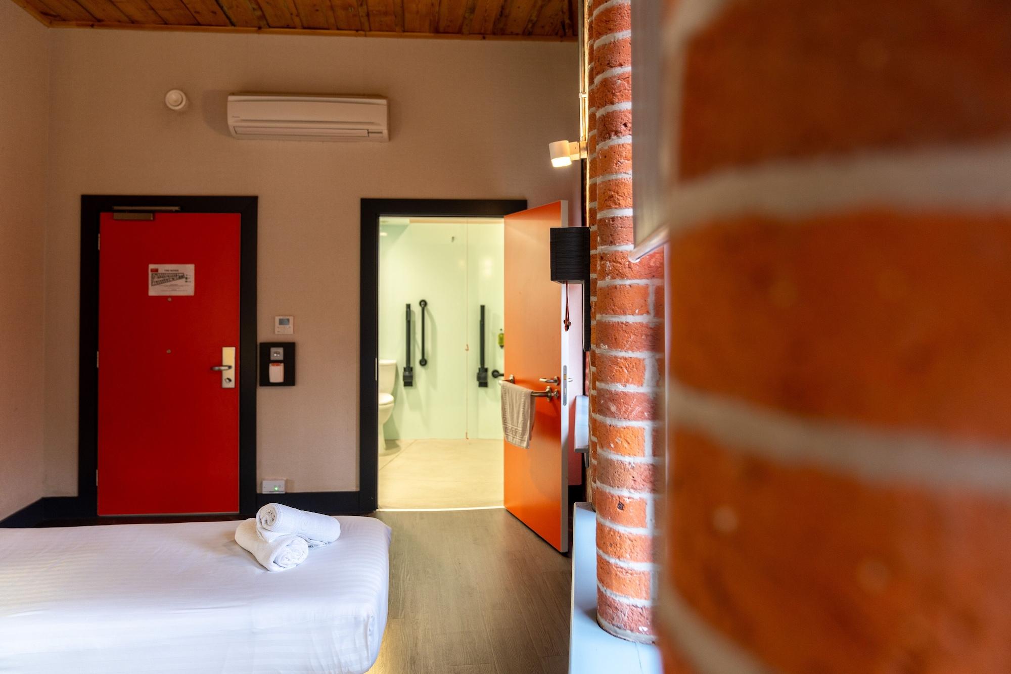 Hotel Easyhotel