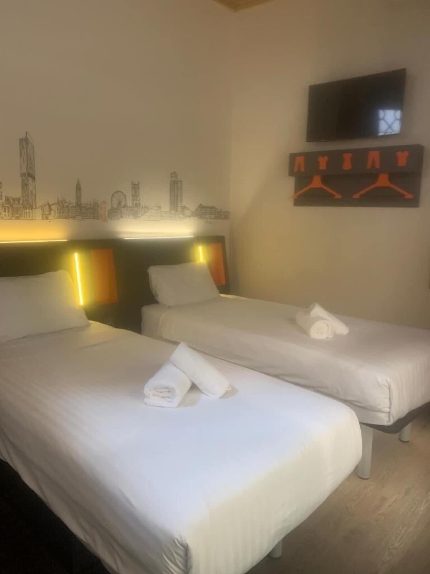 Hotel Easyhotel 2*