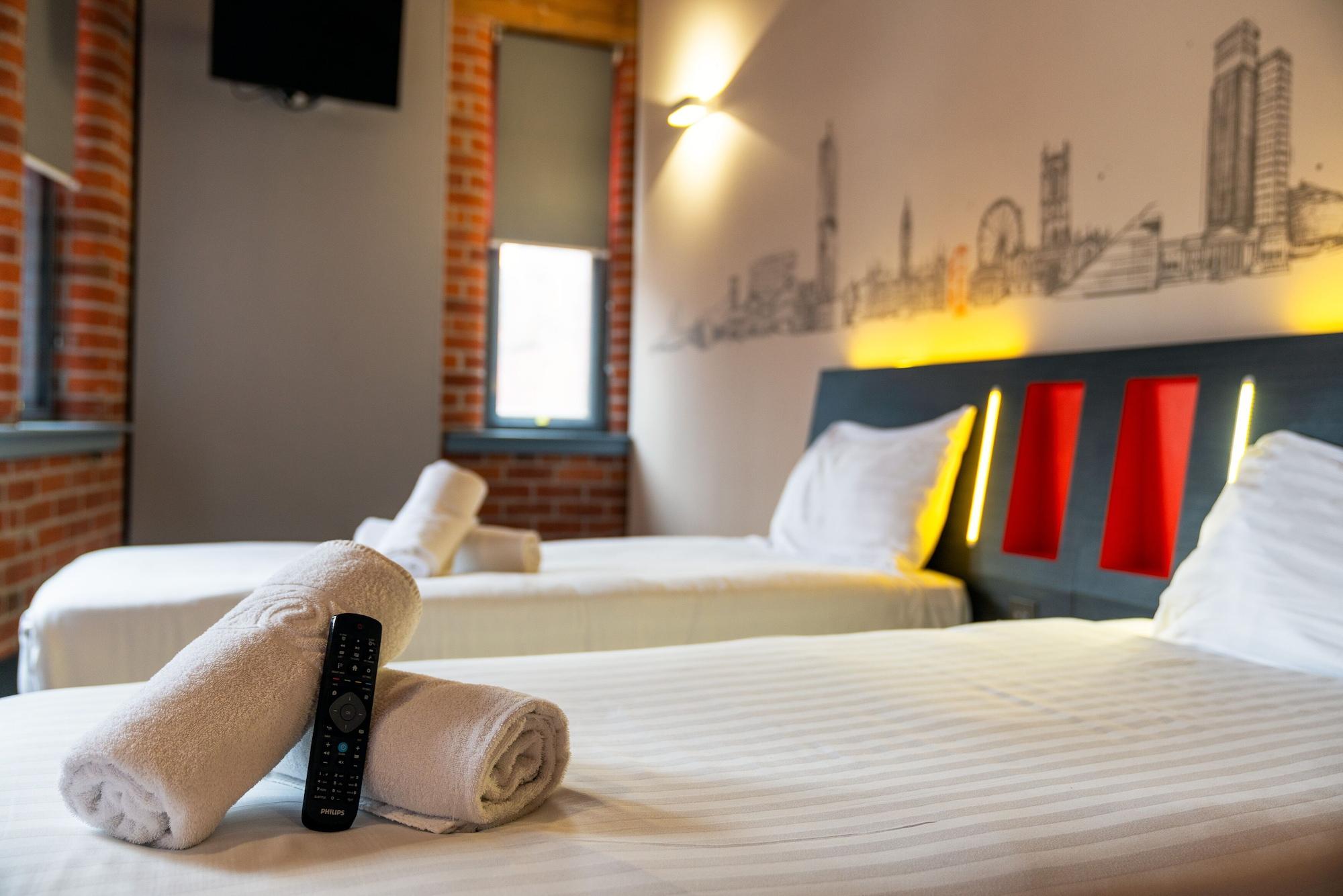 Easyhotel 2*