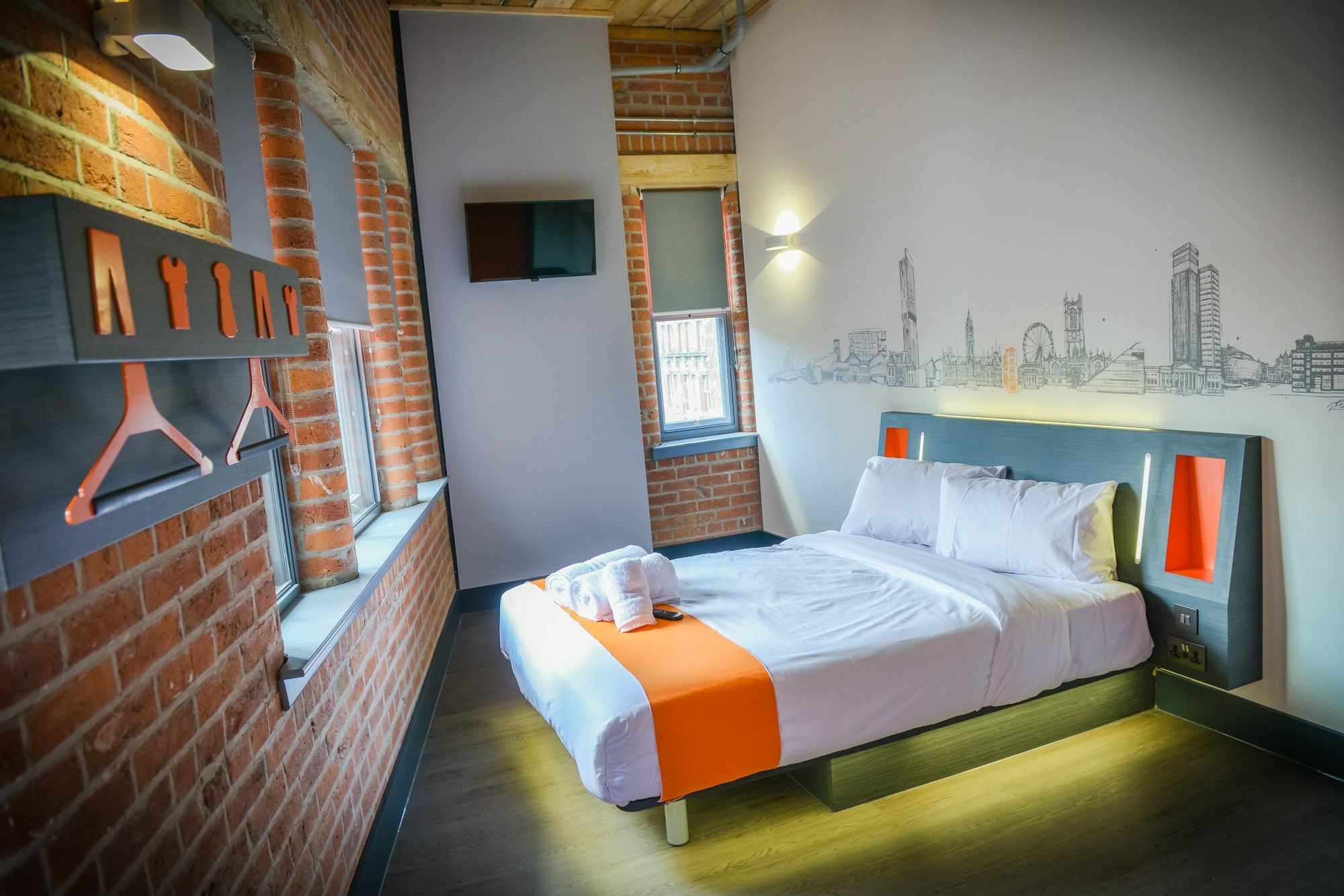 Easyhotel Hotel 2*